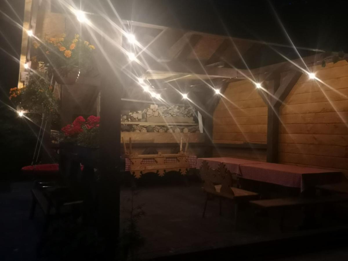 Dom Goscinny U Wiktorii Szczyrk Esterno foto